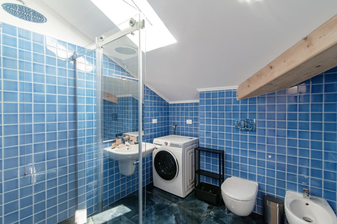 Apartamento Attic 64 - The House Of Travelers Como Exterior foto