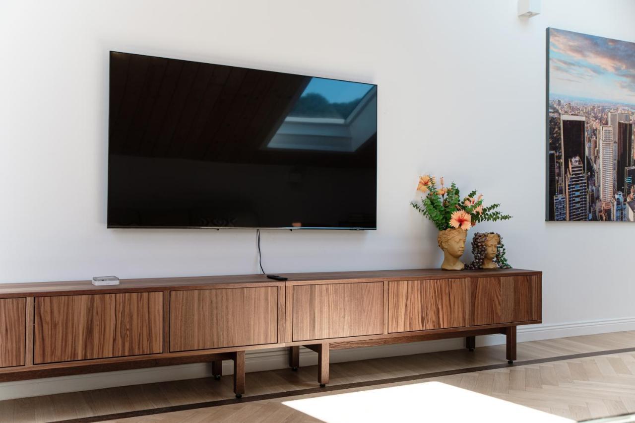 Apartamento Attic 64 - The House Of Travelers Como Exterior foto